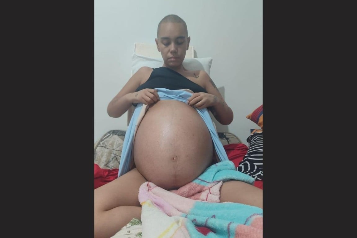 "Dá pra ser feliz enquanto luta": jovem baiana supera etapas difíceis do câncer e leva mensagem de fé e resiliência