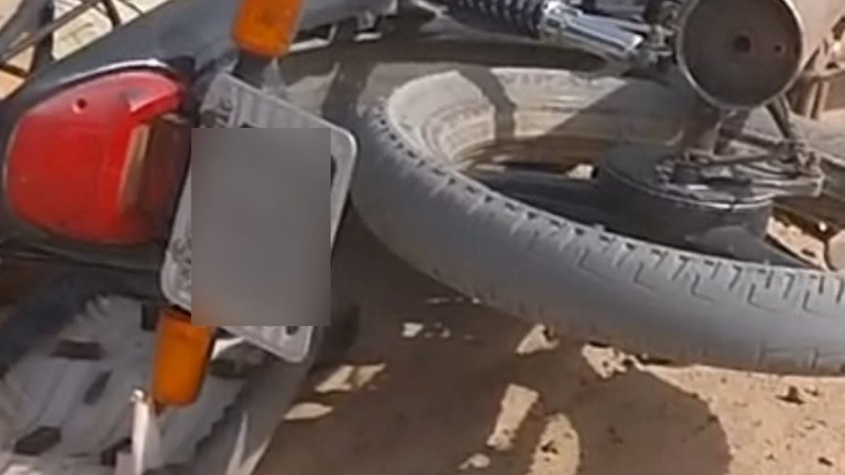 Motocicleta que Andreo Cesar Teixeira estava conduzindo no momento em que foi morto