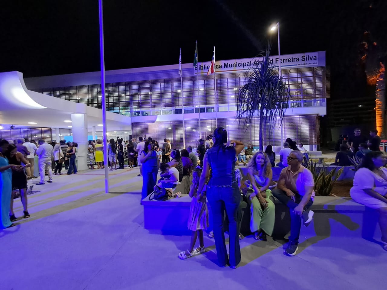 Biblioteca municipal Arnold Ferreira da Silva -