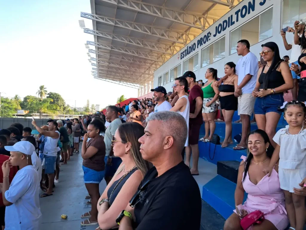 Natal Show de Bola reúne artistas, jogadores e influenciadores para combater a fome em Feira de Santana