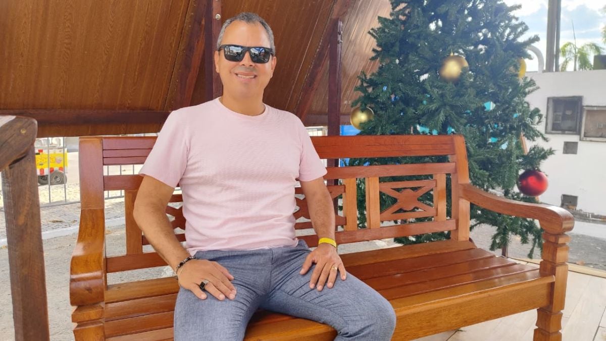 Papai Noel chega de Helicóptero em Feira de Santana