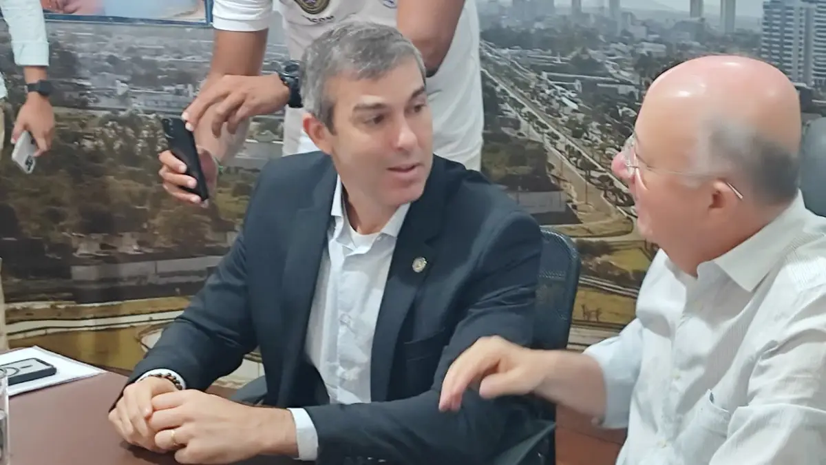 Termo de Cooperação para integrar câmaras de videomonitoramento é assinado pela Prefeitura de Feira de Santana e a SSP Termo de Cooperação para integrar câmaras de videomonitoramento é assinado pela Prefeitura de Feira de Santana e a SSP