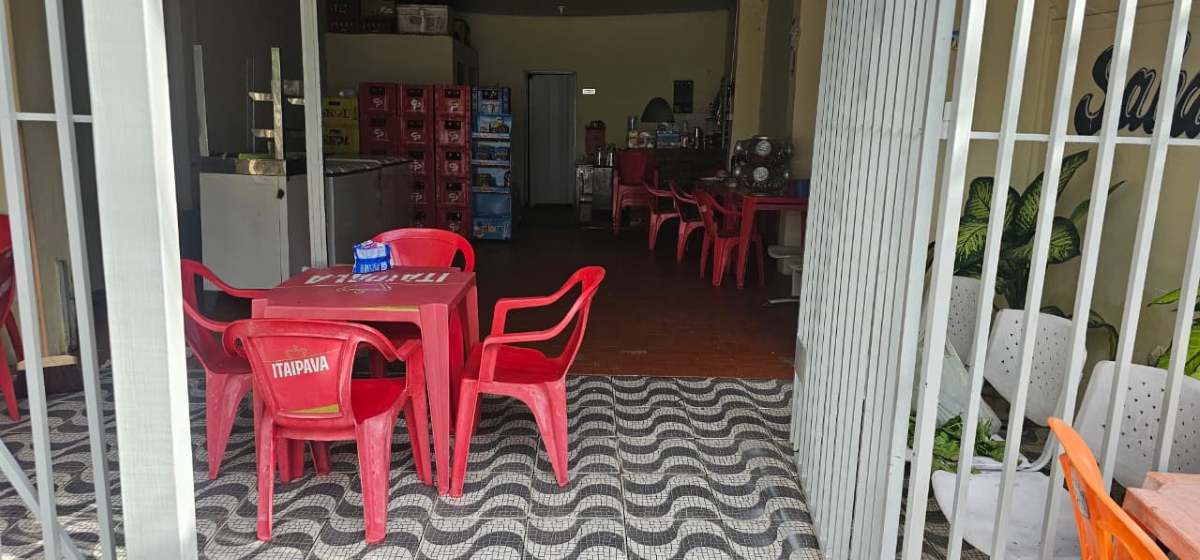 bar em que dona Maria trabalha