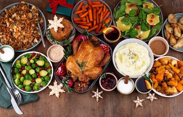 ceia de natal - produtos - freepik yuliyafurman