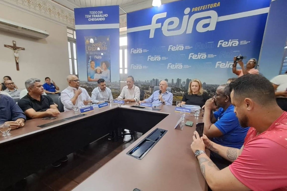 Coletiva de Imprensa sobre decoração natalina de Feira de Santana