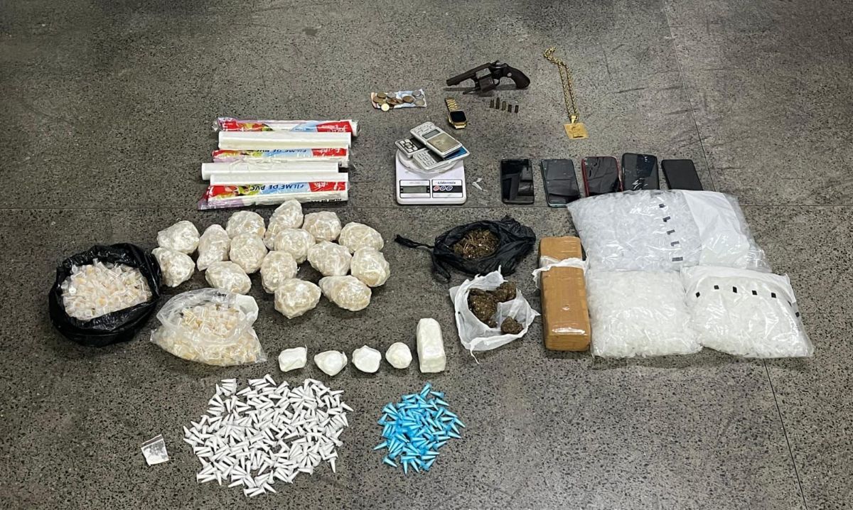 confronto no bairro lagoa grande rocinha apreensão de drogas