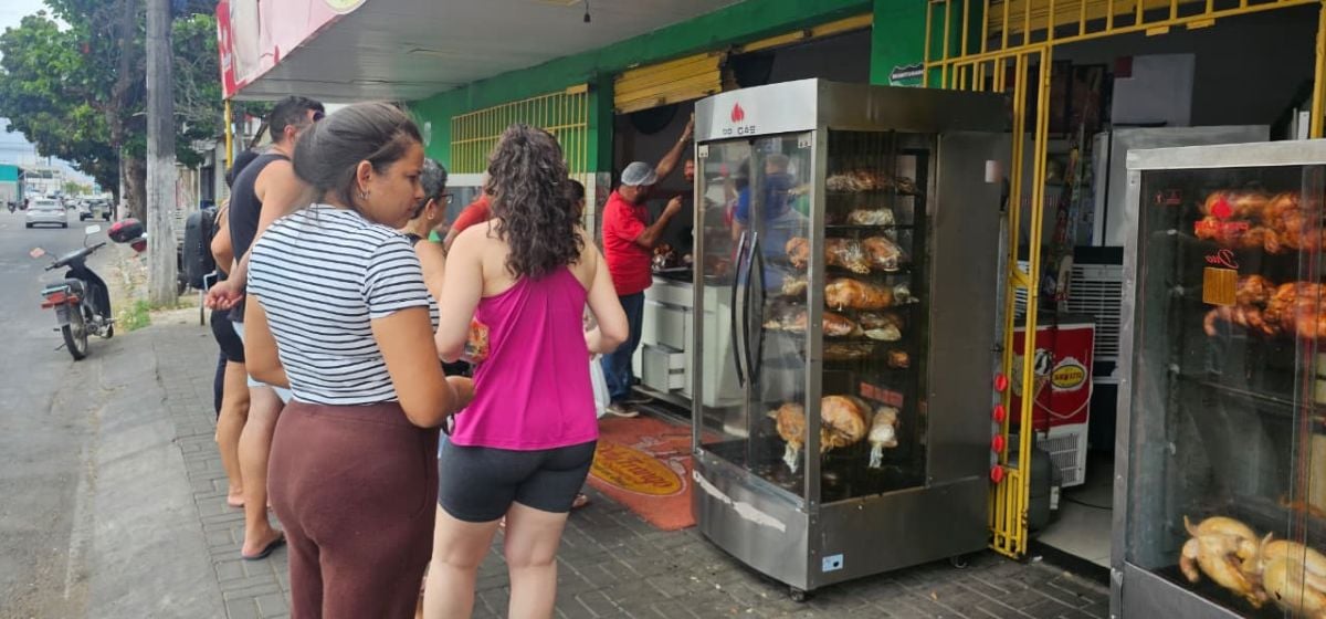 fila frango assado véspera de natal