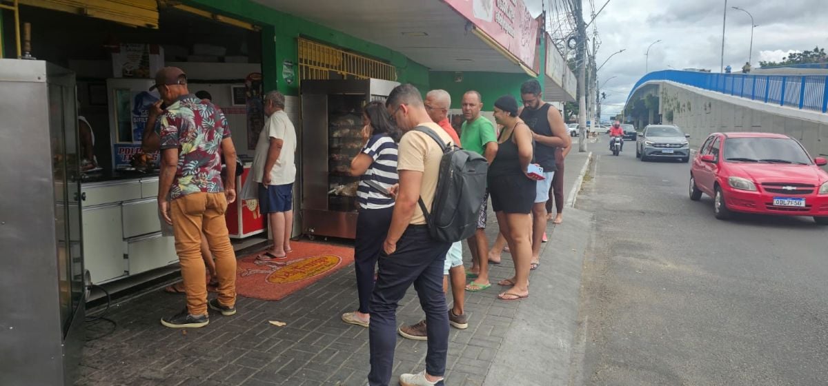 fila frango assado véspera de natal