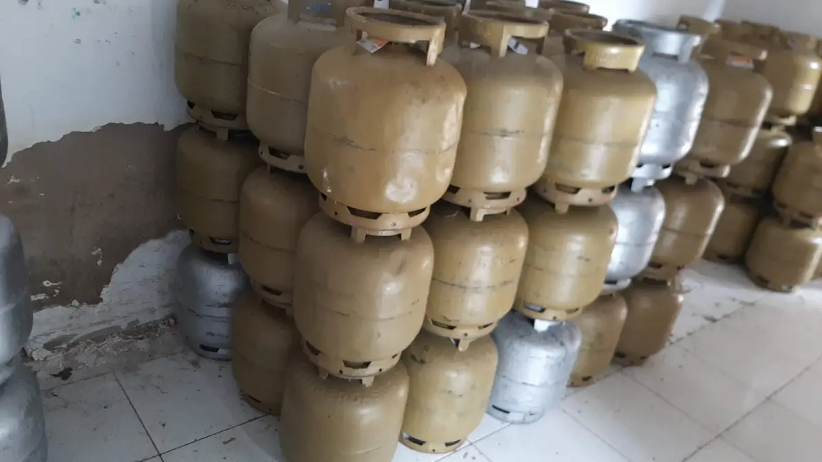 Polícia apreende 204 botijões de gás comercializados ilegalmente em Vitória da Conquista