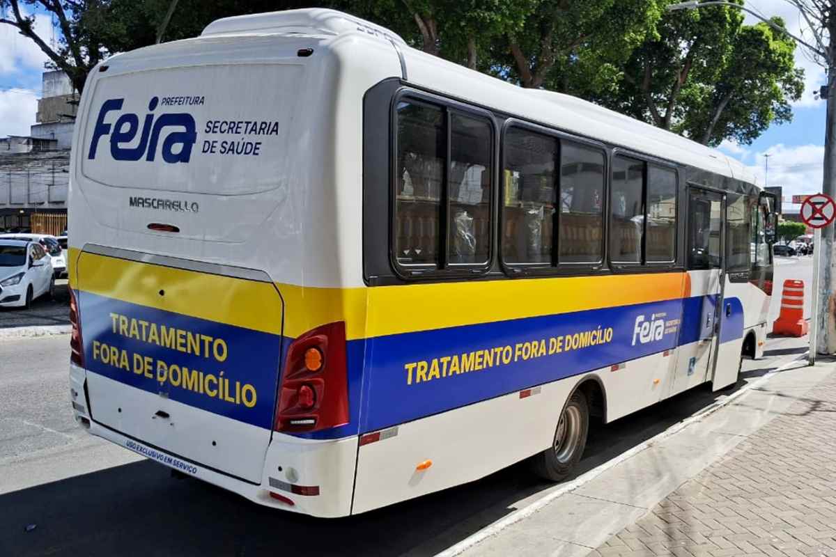 Prefeitura de Feira amplia o Transporte Fora de Domicílio com a inclusão de novo micro-ônibus