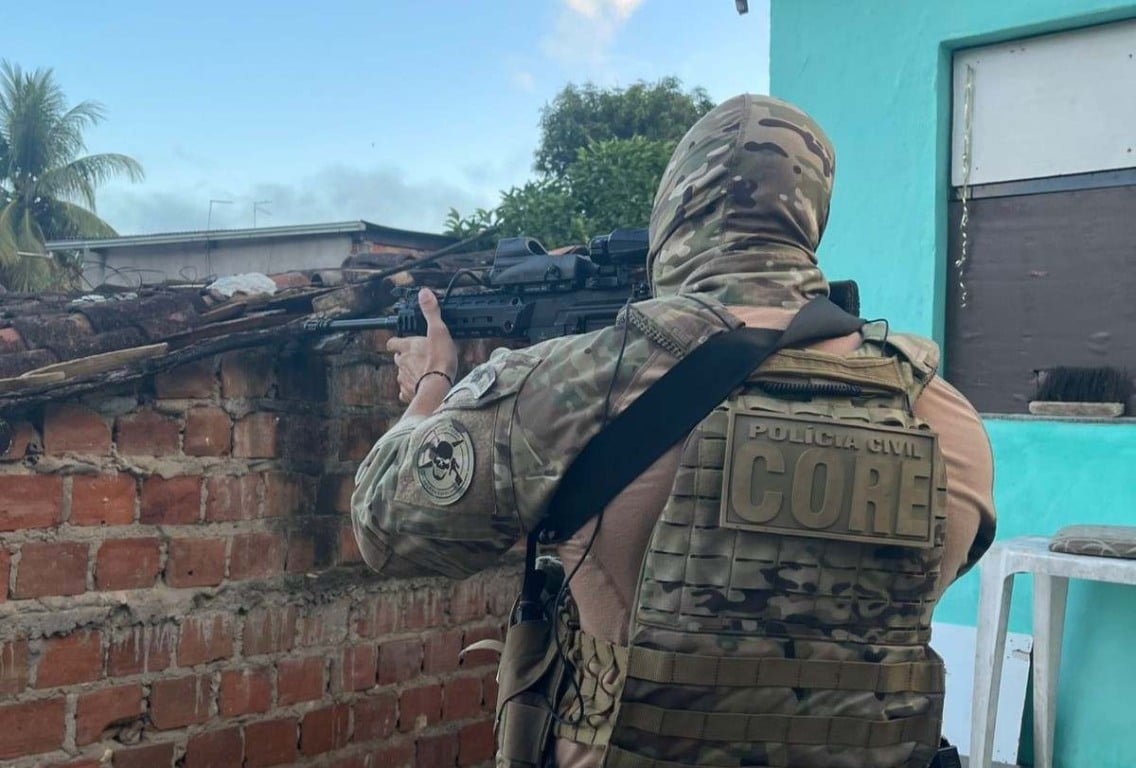 Polícia apreende armamentos utilizados em crimes de tortura e cumpre mandados de prisão em Maragogipe