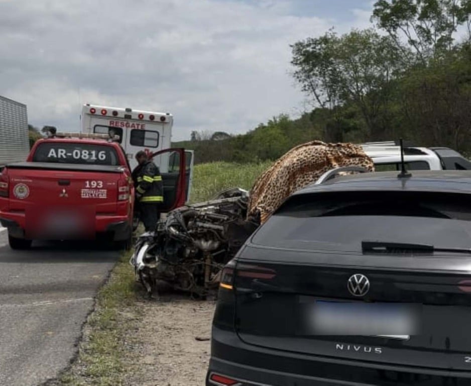 Homem de 53 anos morre após colisões na BR-116