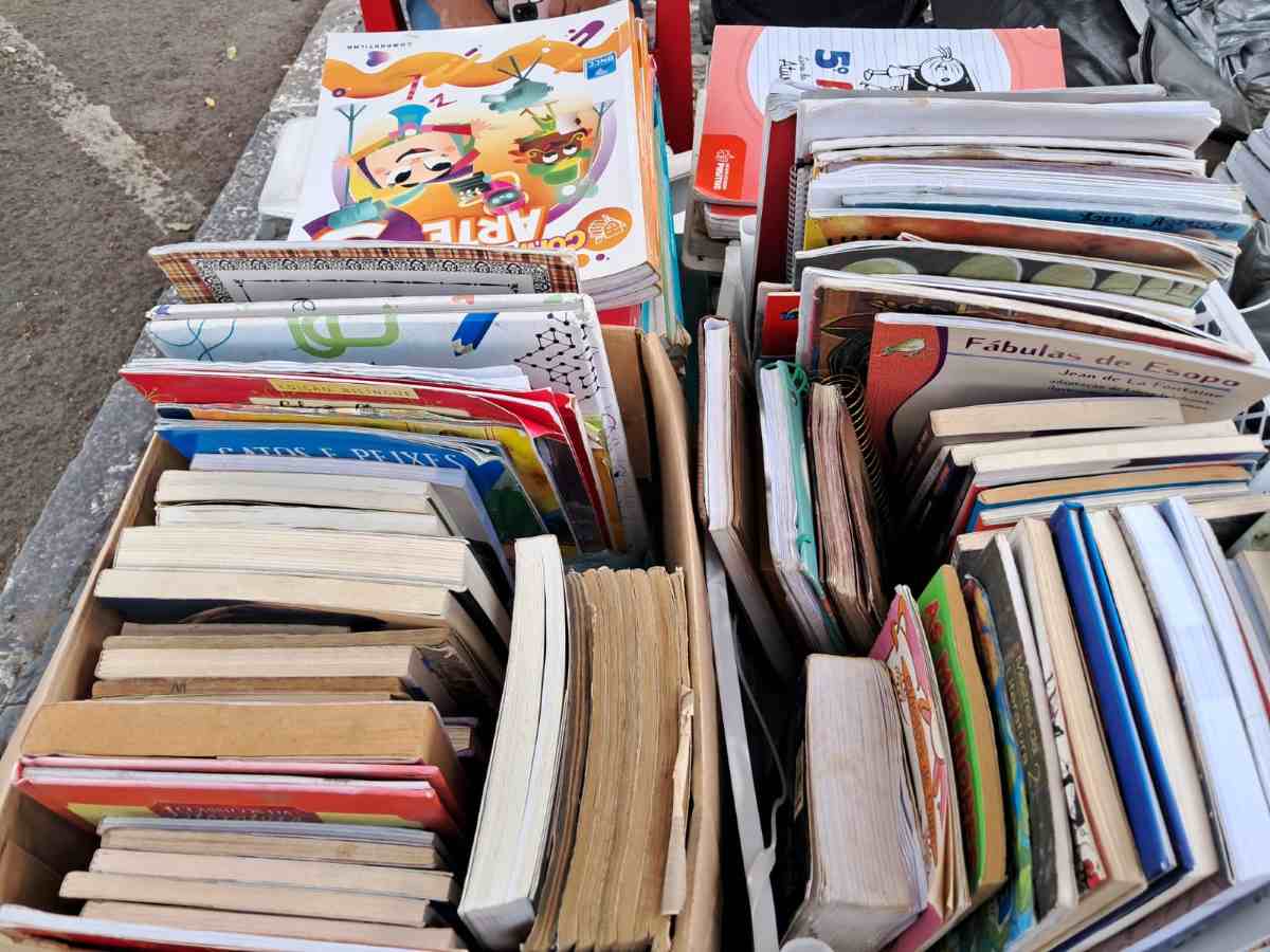 Feira do Livro Usado | Foto: Ney Silva/ Acorda Cidade Feira do Livro Usado | Foto: Ney Silva/ Acorda Cidade