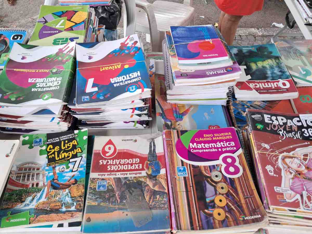 Feira do Livro Usado | Foto: Ney Silva/ Acorda Cidade Feira do Livro Usado | Foto: Ney Silva/ Acorda Cidade Feira do Livro Usado | Foto: Ney Silva/ Acorda Cidade Feira do Livro Usado | Foto: Ney Silva/ Acorda Cidade