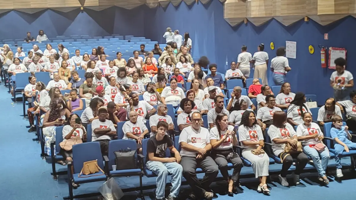 Projeto Mãos Solidárias alfabetiza quase mil jovens, adultos e idosos em Feira de Santana