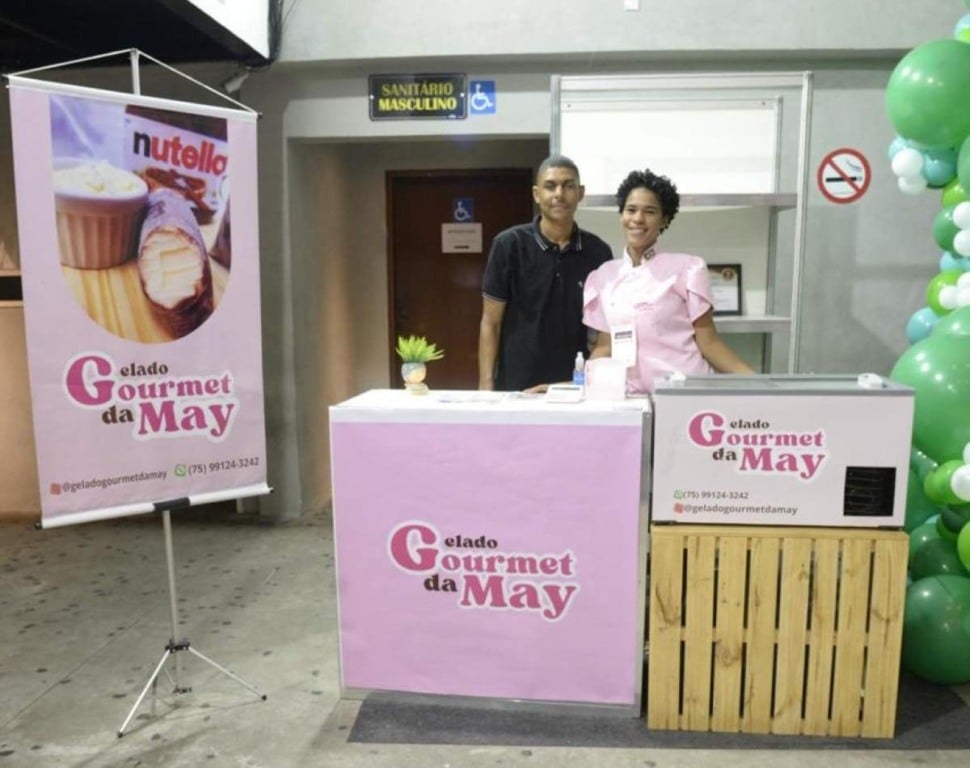 Maeli Santos e o namorado Eliab Simões