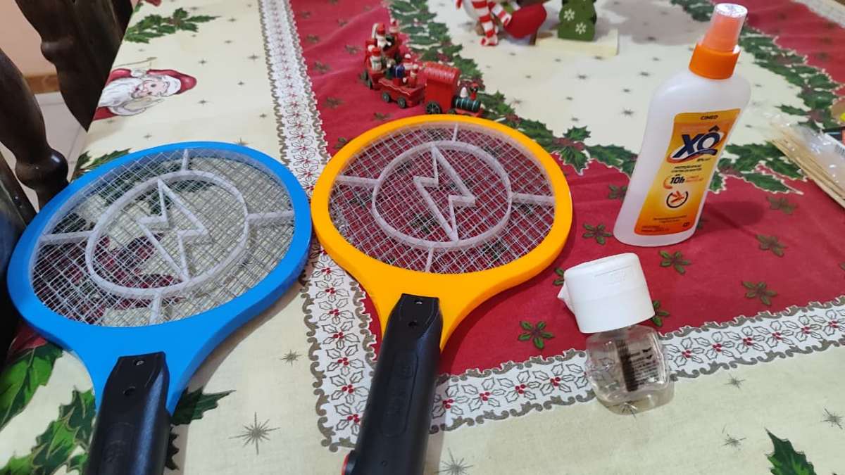 Moradores da Rua Milão reclamam de muriçocas no bairro Brasília em Feira de Santana | Foto: Ed Santos/ Acorda Cidade Moradores da Rua Milão reclamam de muriçocas no bairro Brasília em Feira de Santana | Foto: Ed Santos/ Acorda Cidade