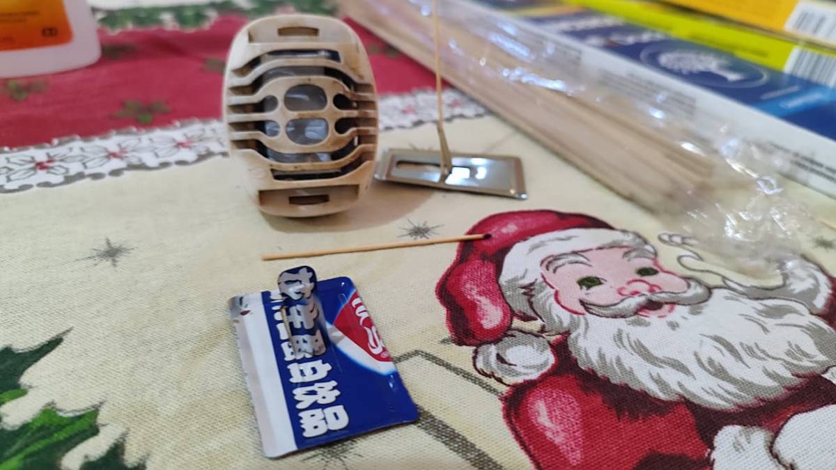 Moradores da Rua Milão reclamam de muriçocas no bairro Brasília em Feira de Santana | Foto: Ed Santos/ Acorda Cidade Moradores da Rua Milão reclamam de muriçocas no bairro Brasília em Feira de Santana | Foto: Ed Santos/ Acorda Cidade