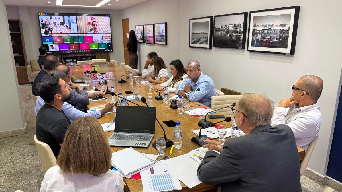 Reunião com prefeitos baianos defendem controle de gastos com bandas nas festas de São João