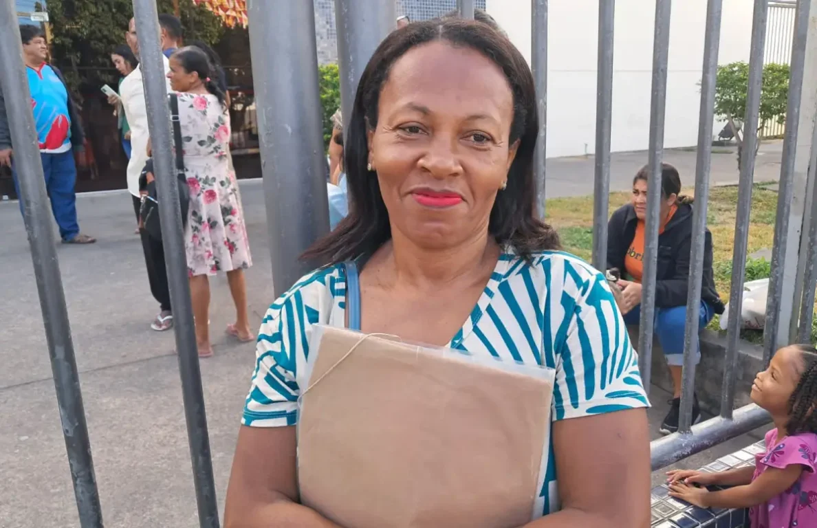 Alta demanda no SAC forma longas filas e deixa moradores sem atendimento