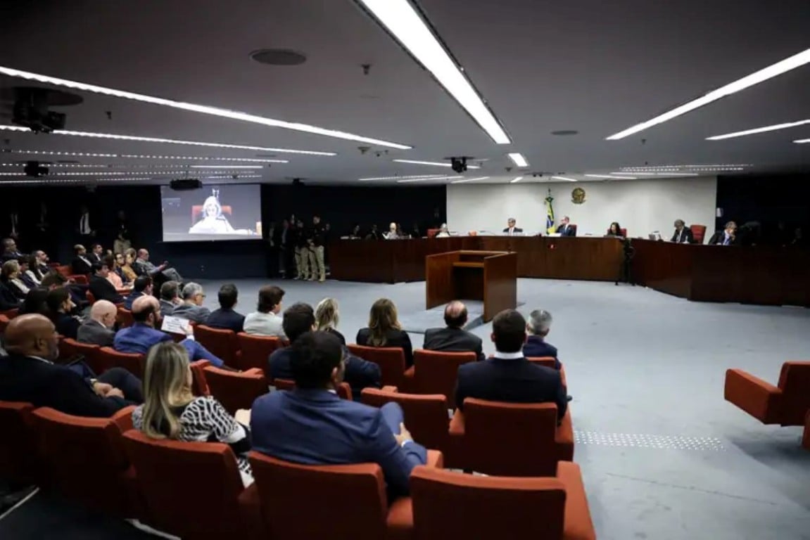 Brasília (DF), 11/09/2025 - Sessão na Primeira Turma do STF, no quinto dia de julgamento dos réus do Núcleo 1 da trama golpista, formado pelo ex-presidente Jair Bolsonaro e mais sete aliados  | Foto: Marcelo Camargo/ Agência Brasil