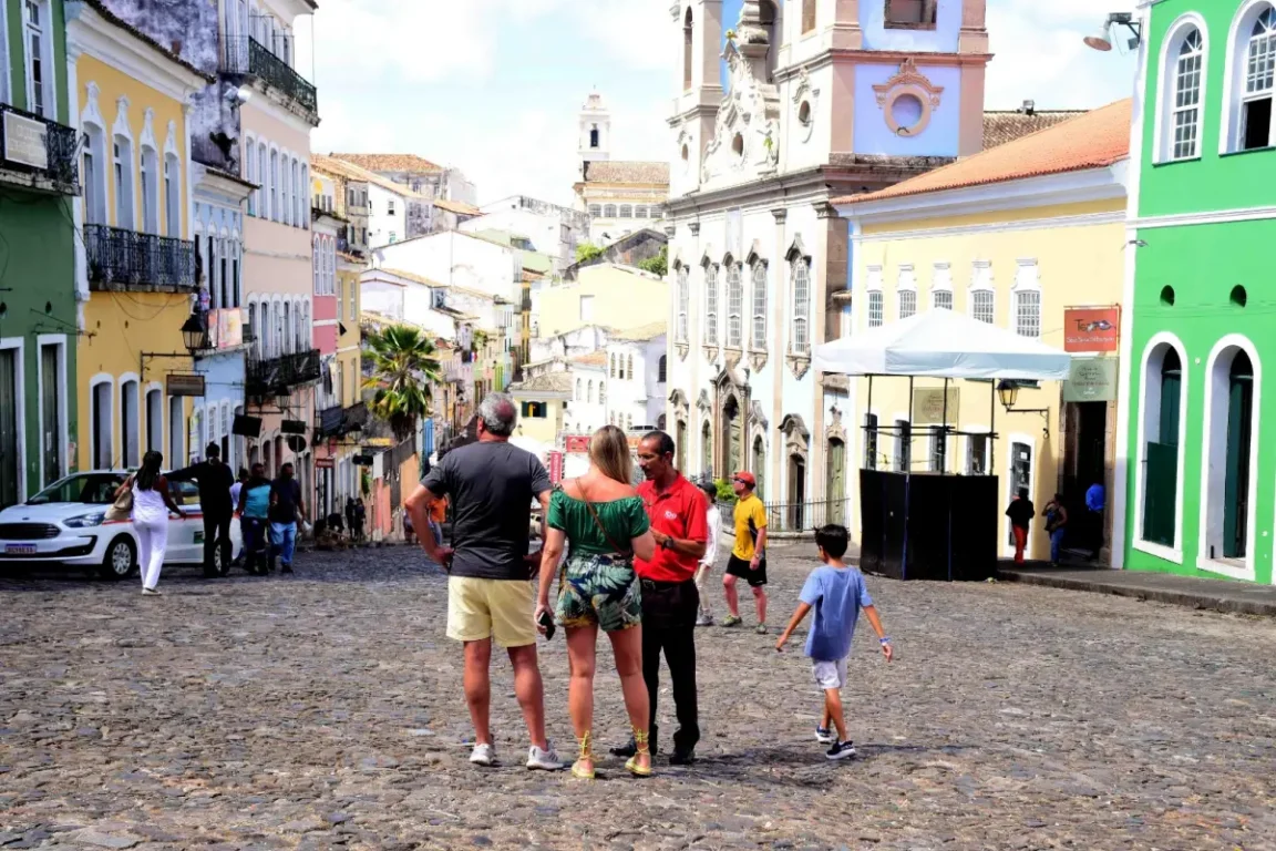 Salvador recebe mais de meio milhão de turistas nos primeiros dias de 2026