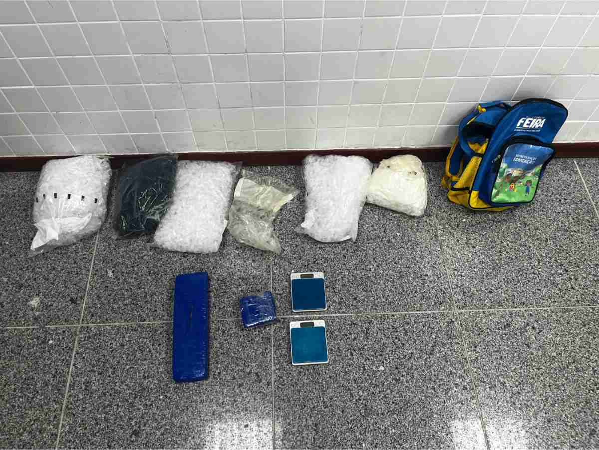 25º BPM realiza operações contra o tráfico e captura foragido em Feira de Santana