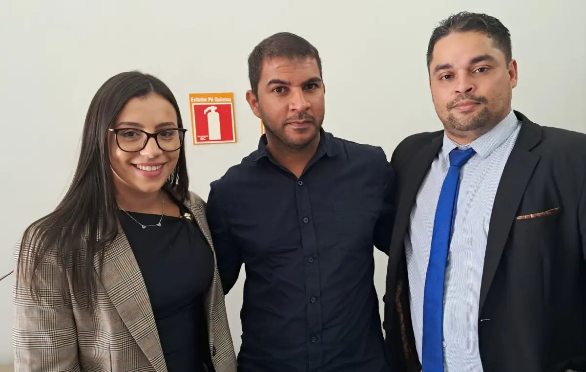 Trabalhadores do setor pet terão reajuste de 6% e novo piso de R$ 1.760 em Feira de Santana