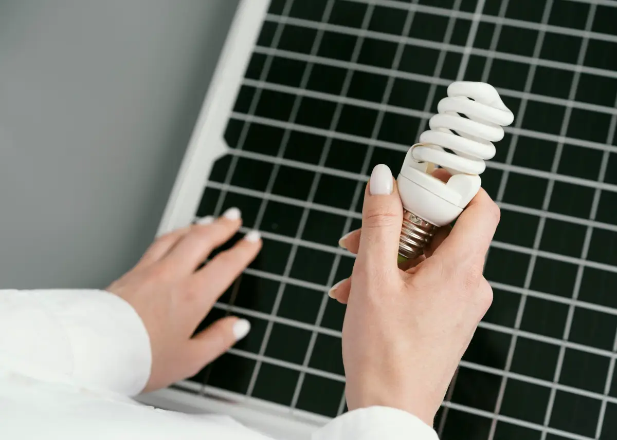 Conta de luz, calor e consumo: como a energia solar ganha força em 2026