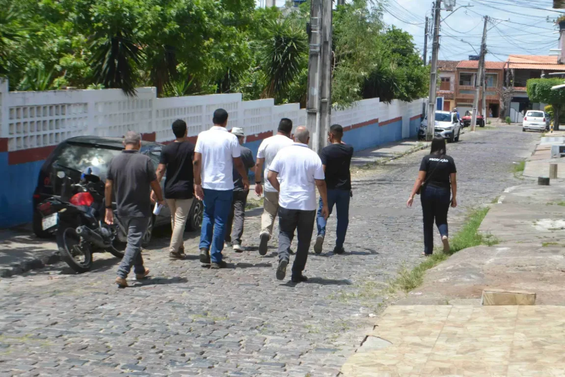 Intervenções da Prefeitura de Feira vão resolver engarrafamentos na entrada do Feira IX