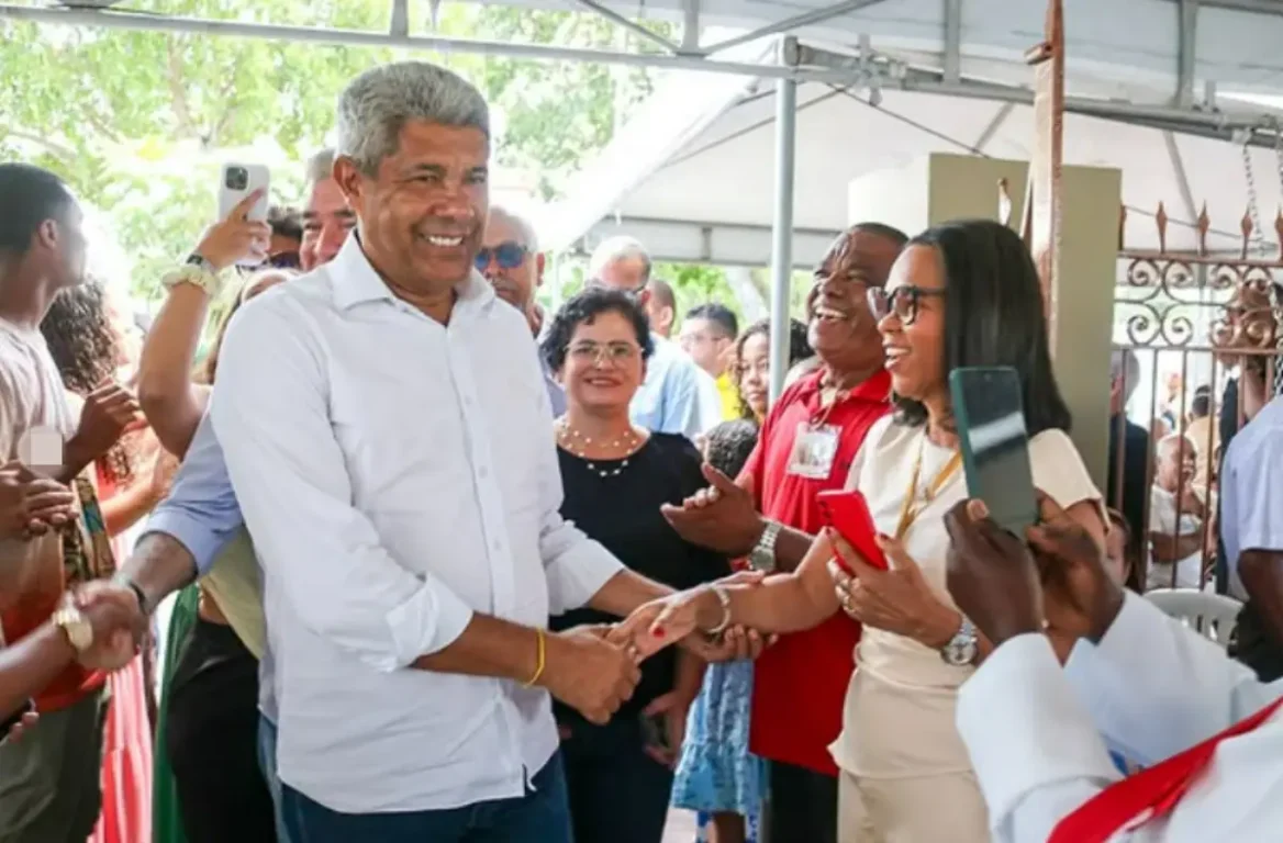 Governador participa de missa do Trezenário de Nossa Senhora dos Humildes em Feira de Santana