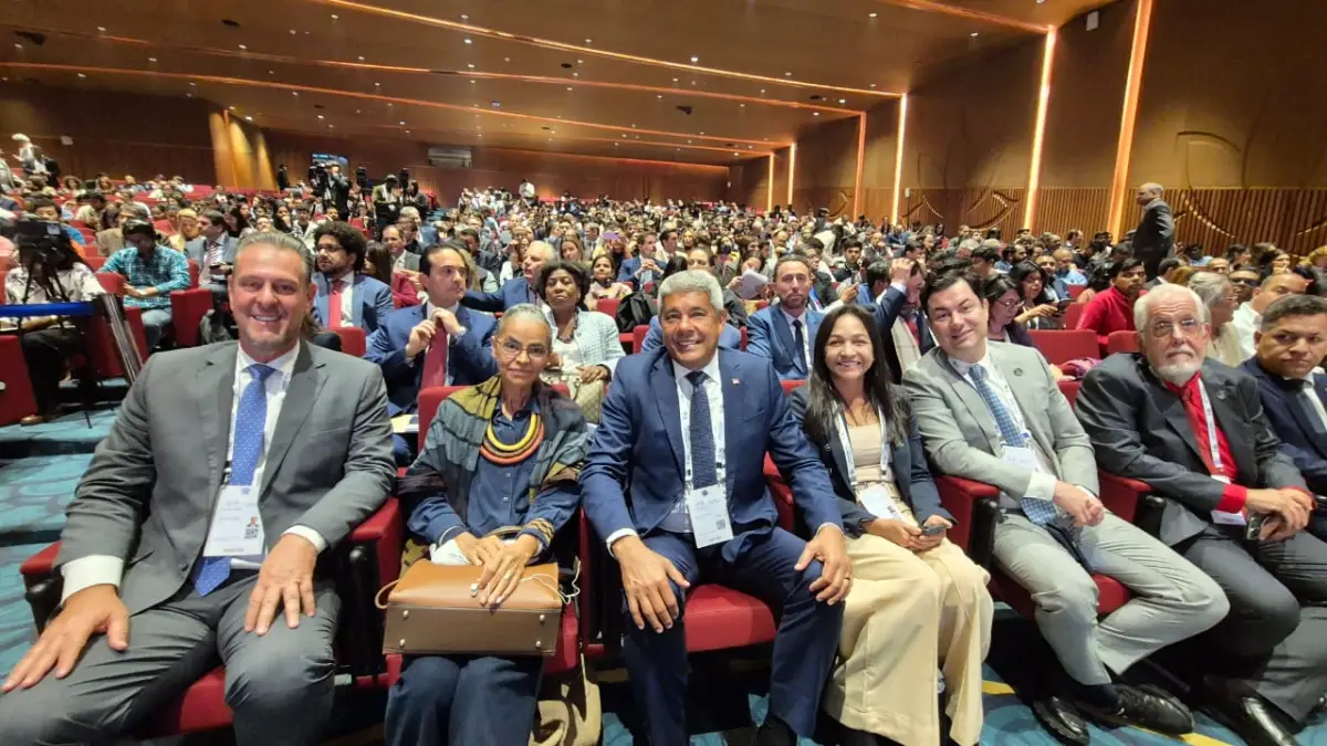 Com Lula, Jerônimo Rodrigues participa da abertura do Escritório ApexBrasil na Índia