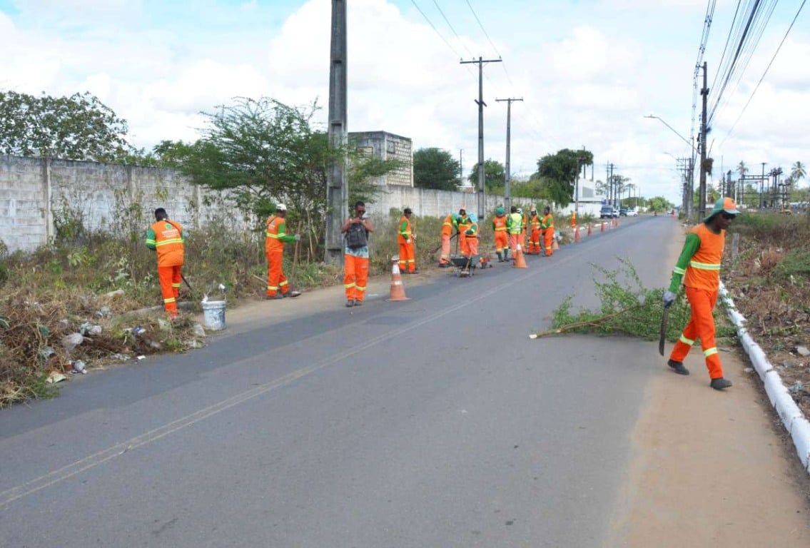 Pavimentação de Vias no bairro Limoeiro
