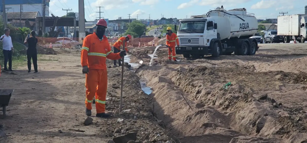 Obras de duplicação do Anel de Contorno avançam com serviços de drenagem em Feira de Santana