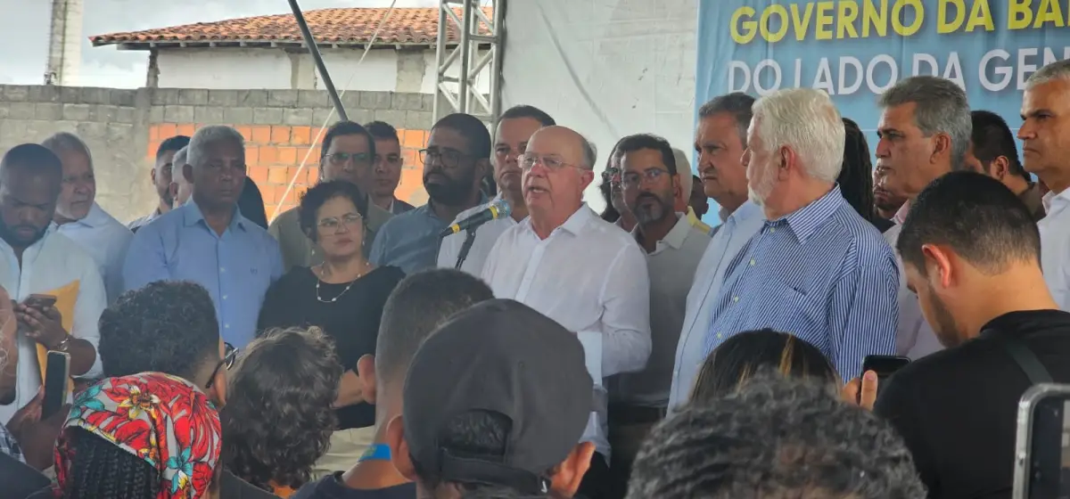 Rui Costa assina ordem de serviço do Convive e anuncia pacote de obras para Feira de Santana: R$ 18,5 milhões