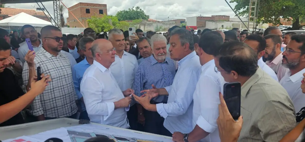 Rui Costa assina ordem de serviço do Convive e anuncia pacote de obras para Feira de Santana: R$ 18,5 milhões