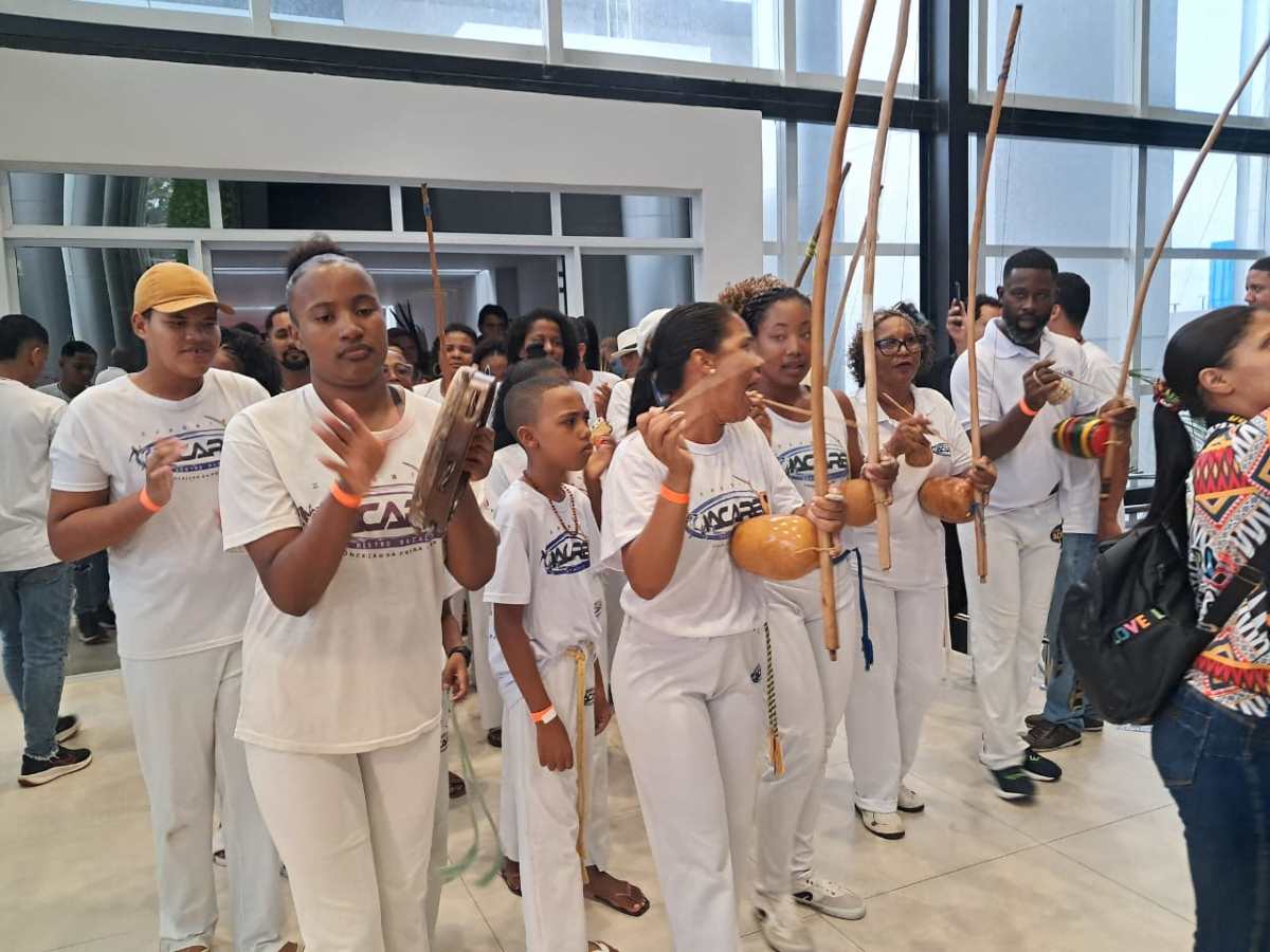 Teia de Pontos de Cultura reúne representantes de várias cidades da Bahia; evento teve a participação de Margareth Menezes Teia de Pontos de Cultura reúne representantes de várias cidades da Bahia; evento teve a participação de Margareth Menezes