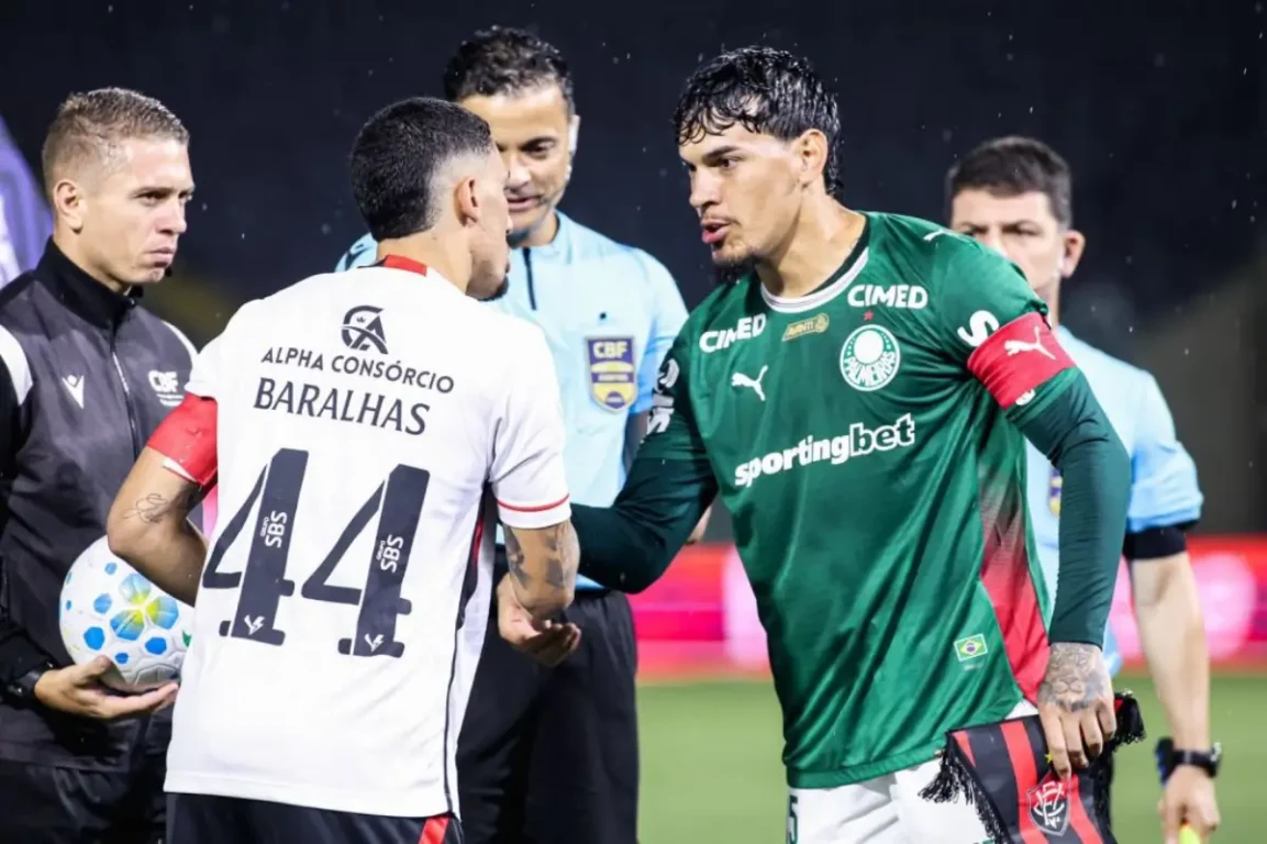 Vitória leva 5 a 1 do Palmeiras na primeira derrota pela Série A do Brasileirão 2026