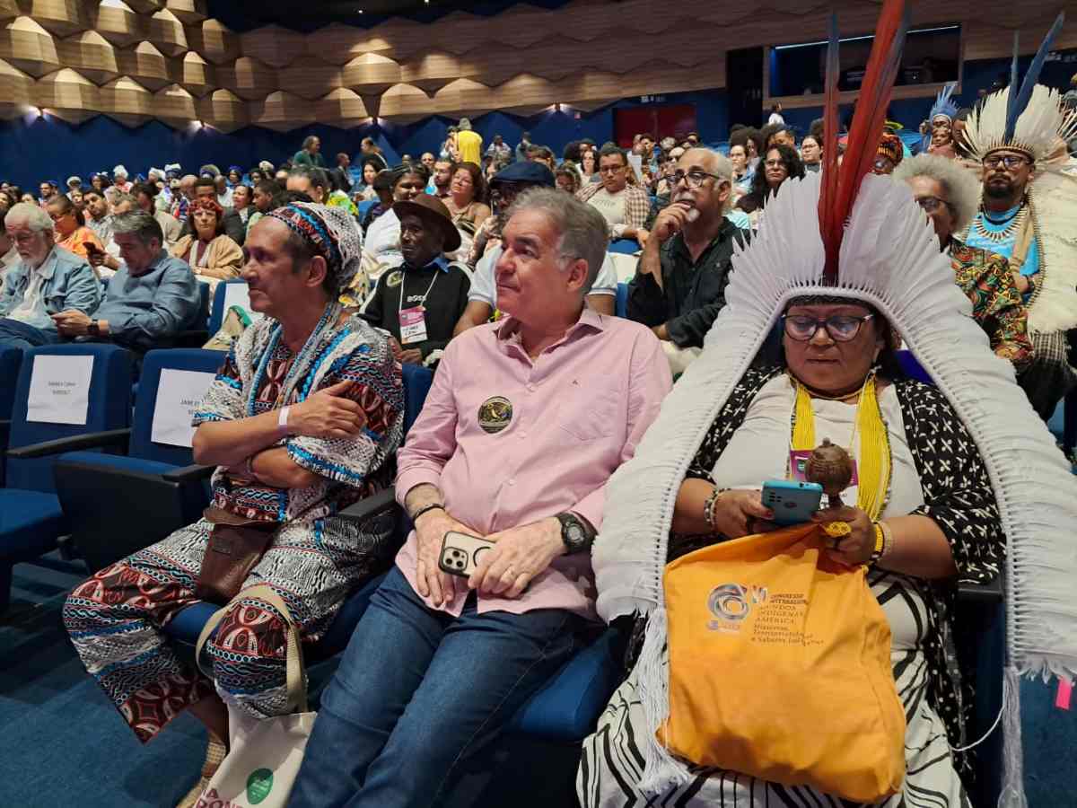 Teia de Pontos de Cultura reúne representantes de várias cidades da Bahia; evento teve a participação de Margareth Menezes Teia de Pontos de Cultura reúne representantes de várias cidades da Bahia; evento teve a participação de Margareth Menezes
