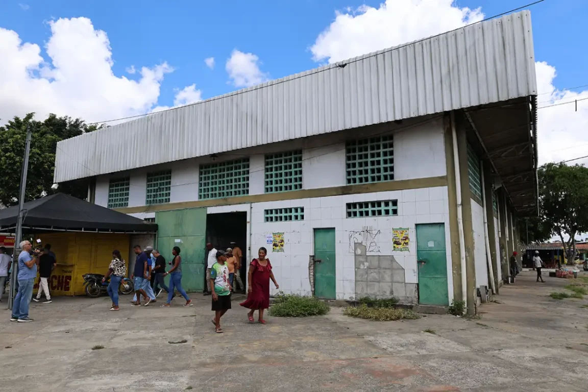 Prefeitura anuncia pacote de quase R$ 3,5 milhões em obras para Humildes e Limoeiro