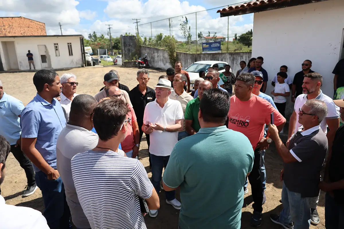 Prefeitura anuncia pacote de quase R$ 3,5 milhões em obras para Humildes e Limoeiro