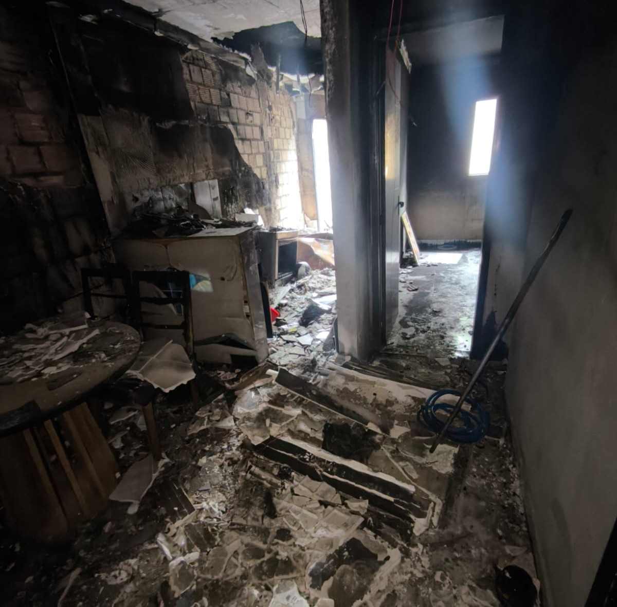 casa incêncio ajuda amigos