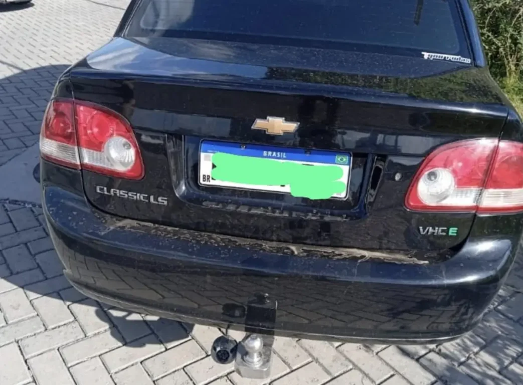 Dupla é presa por tráfico de drogas no bairro Mangabeira, em Feira de Santana