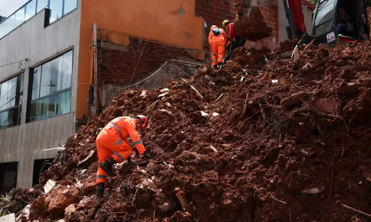 Sobe para 59 número de mortes causadas pelas chuvas em Minas Gerais