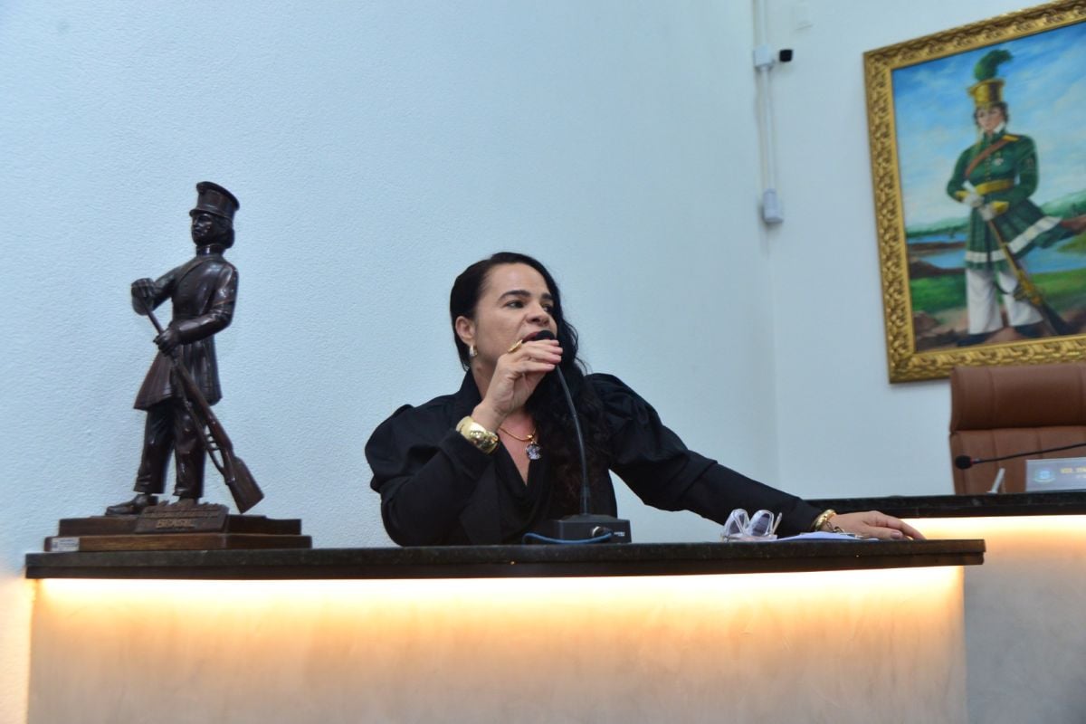 Procuradoria da Mulher propõe articulação entre órgãos no combate ao feminicídio em Feira de Santana