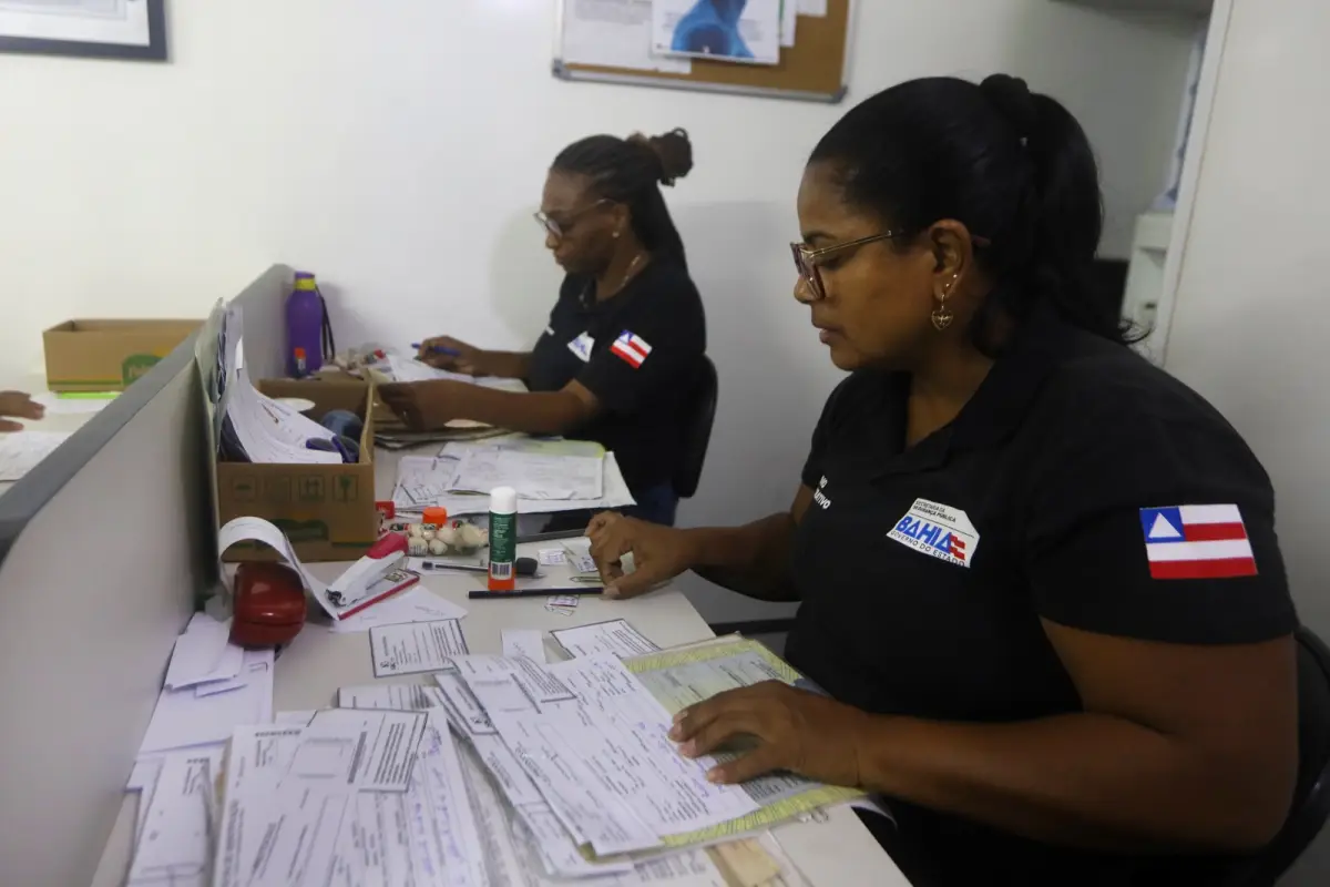 Pagamento de Adicional por Tempo de Serviço.