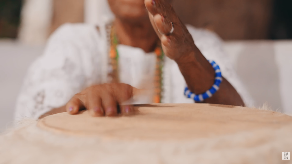 Trecho do clipe oficial do samba-enredo da Beija-Flor de Nilópolis em 2026