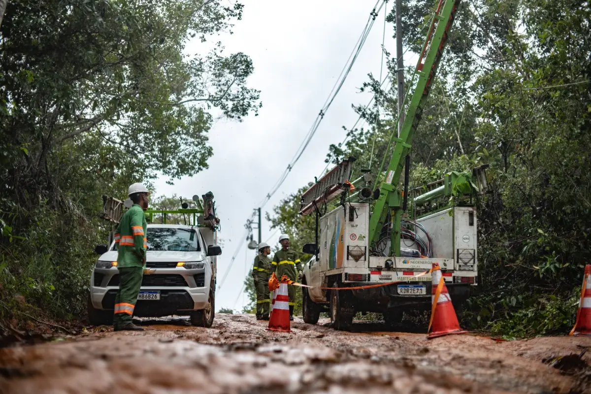 Frente fria traz risco de temporais na Bahia; Coelba emite alerta