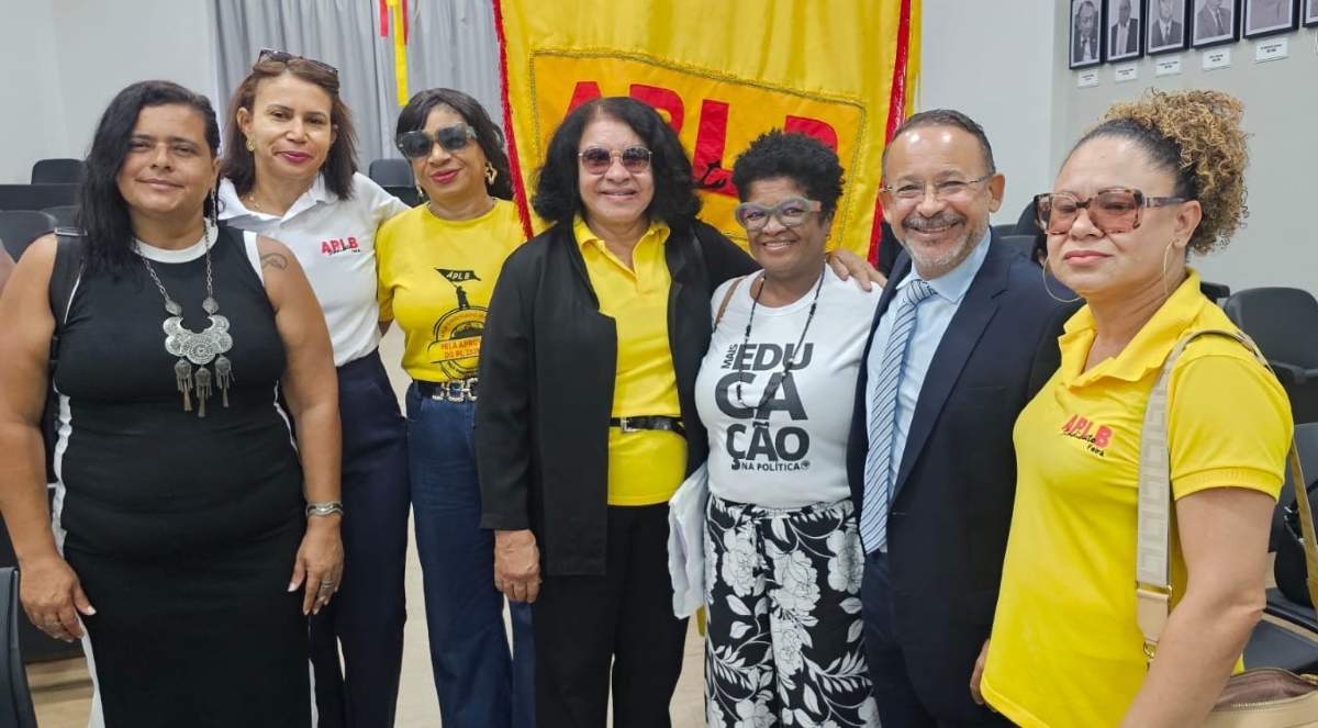 Vereador Ivamberg Lima (PT) e representantes da APLB Feira
