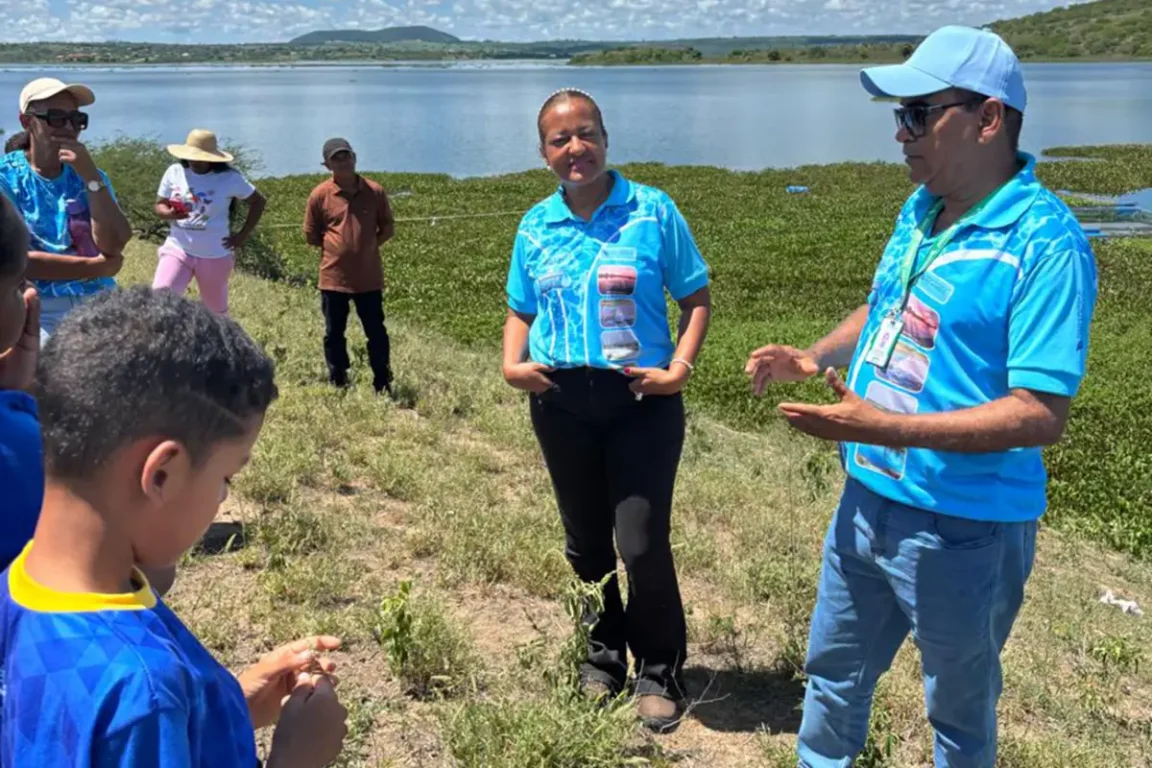 Ação educativa leva conscientização ambiental às margens dos rios em Feira de Santana